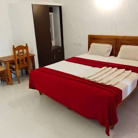 Hotel Neptune Kovalam Thiruvananthapuram Exteriör bild
